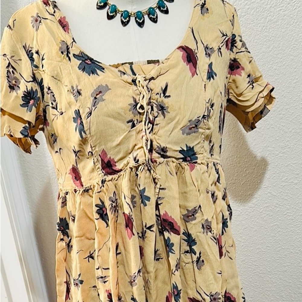 Floral Yellow Dress with Short Sleeves